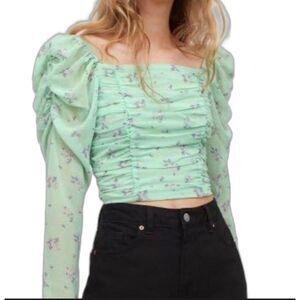 H&M NWT mint cropped ruched puff sleeve blouse small